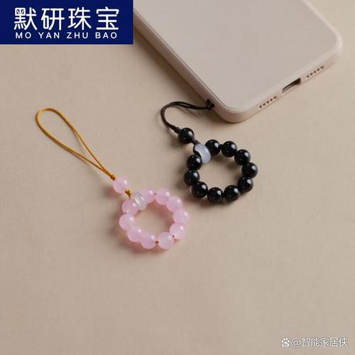 大佬的饰品选择哲学 戒指与挂件，谁更胜一筹？